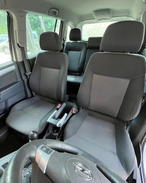 OPEL ZAFIRA 2009