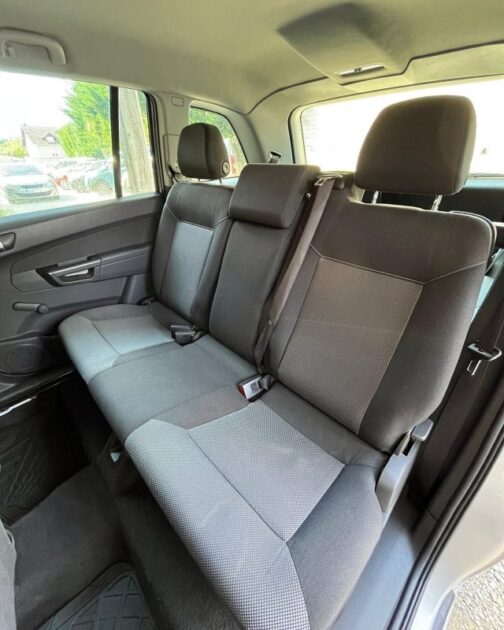 OPEL ZAFIRA 2009