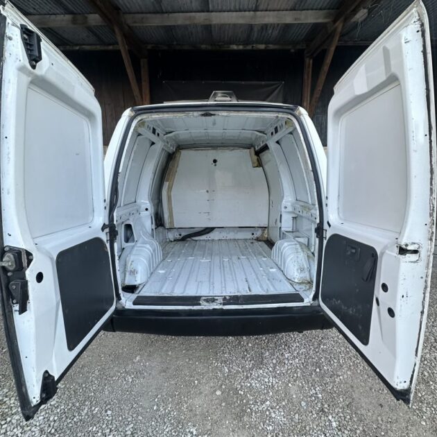 PEUGEOT EXPERT 220C 1.9D STANDARD 2001