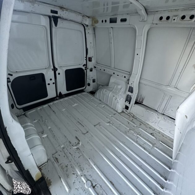 PEUGEOT EXPERT 220C 1.9D STANDARD 2001