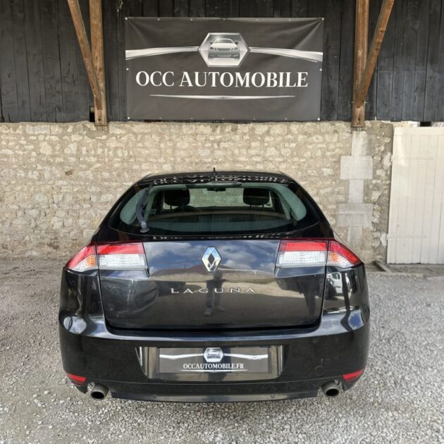 RENAULT LAGUNAIII BLACK EDITION 2010
