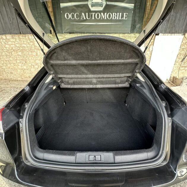 RENAULT LAGUNAIII BLACK EDITION 2010