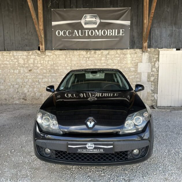 RENAULT LAGUNAIII BLACK EDITION 2010