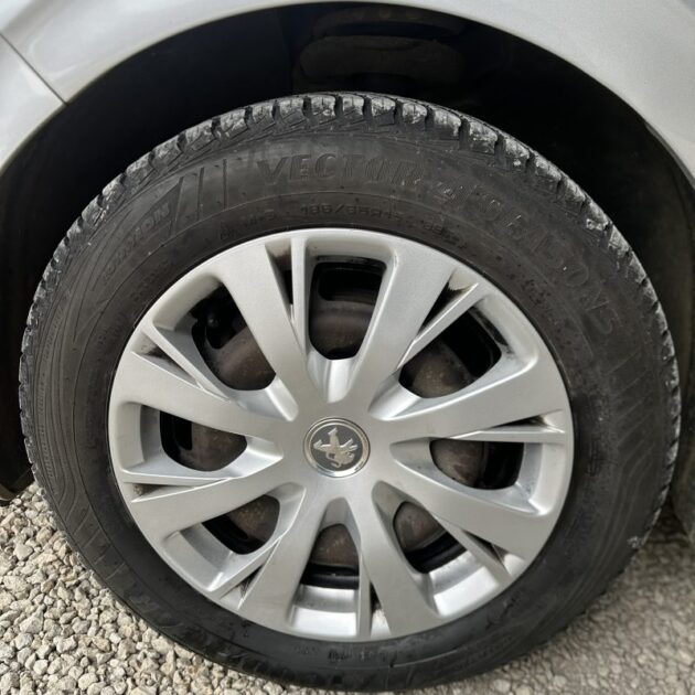 PEUGEOT 208 1.6 BLUEHDI 75CH ALLURE BUSINESS S&S 5P 2017