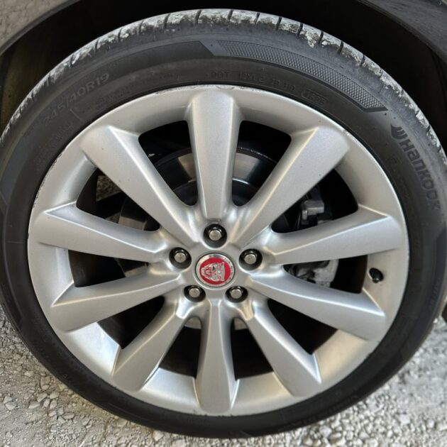 JAGUAR XF 3.0 V6 PORTFOLIO 2010