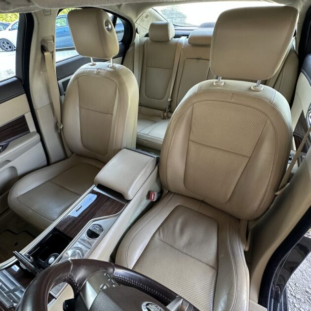 JAGUAR XF 3.0 V6 PORTFOLIO 2010