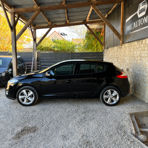 RENAULT MEGANE III 1.6 DCI DYNAMIQUE 2013