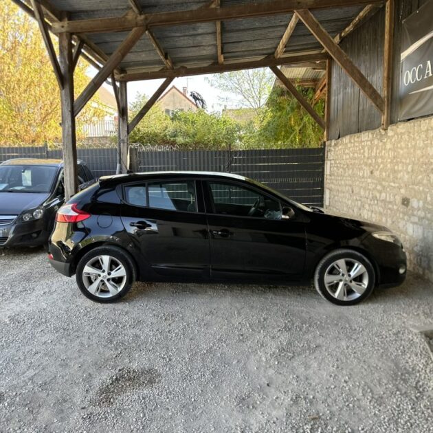 RENAULT MEGANE III 1.6 DCI DYNAMIQUE 2013