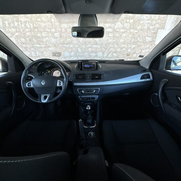 RENAULT MEGANE III 1.6 DCI DYNAMIQUE 2013