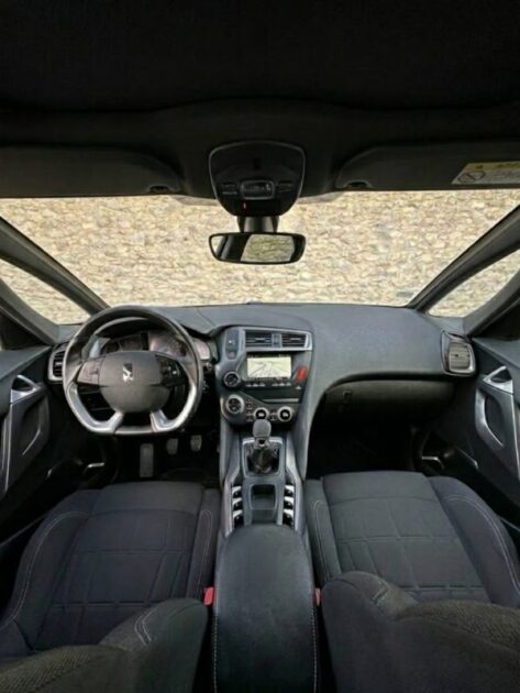 DS DS5 2.0 BLUE HDI 150 CV 2016